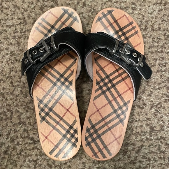 Authentic Burberry Pebbled Leather Scholl style wooden flip flop sandal. - Picture 1 of 4